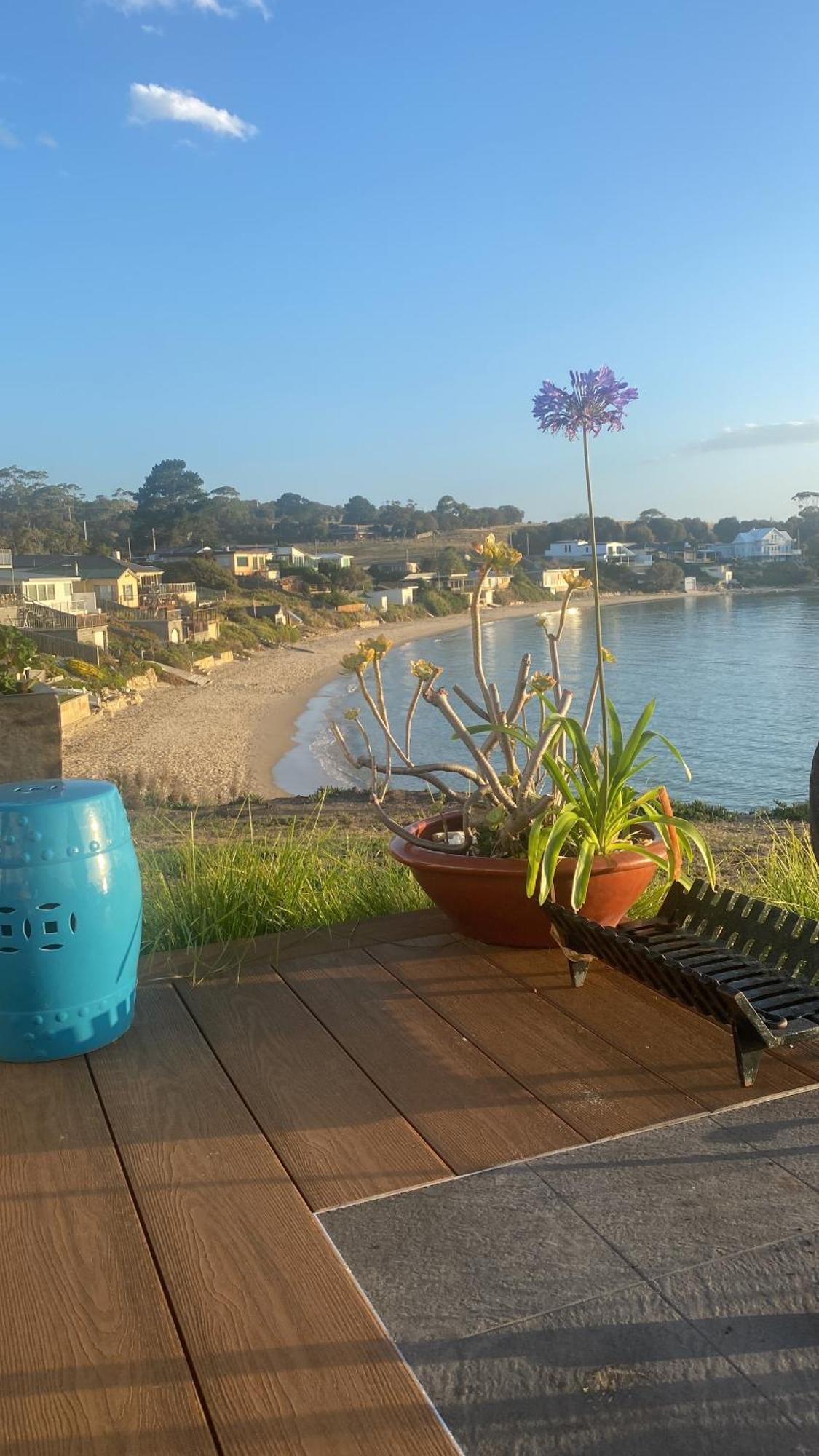 Beach Buoy Opossum Bay South Arm Kültér fotó
